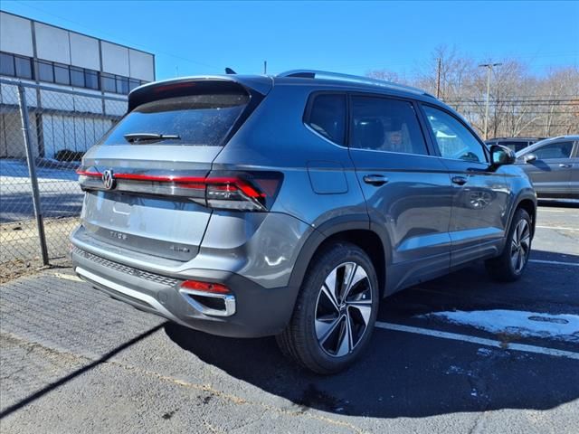 2025 Volkswagen Taos SE