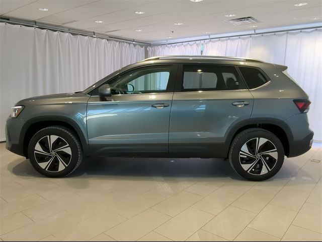 2025 Volkswagen Taos SE