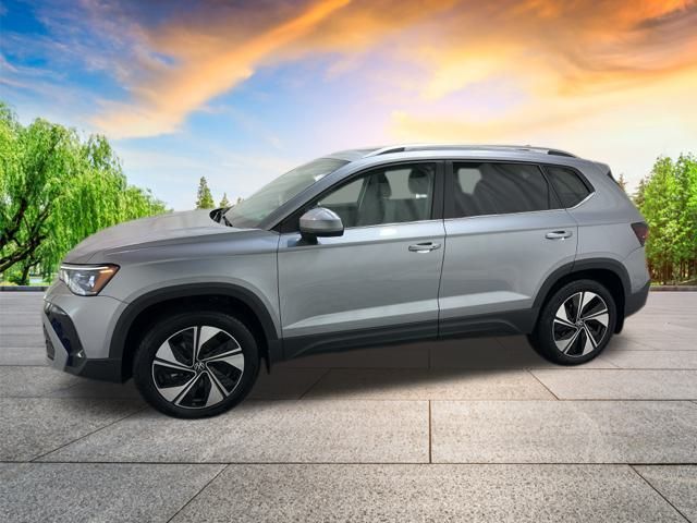 2025 Volkswagen Taos SE