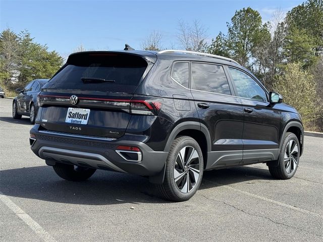 2025 Volkswagen Taos SE