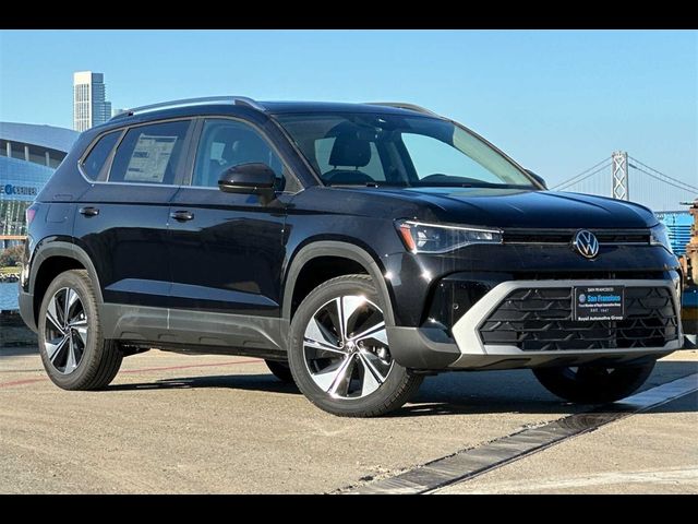 2025 Volkswagen Taos SE