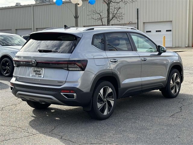 2025 Volkswagen Taos SE