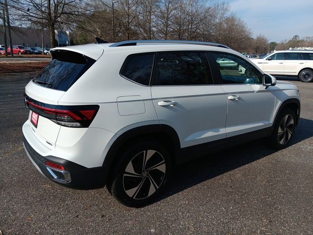 2025 Volkswagen Taos SE