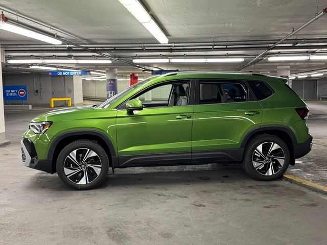 2025 Volkswagen Taos SE