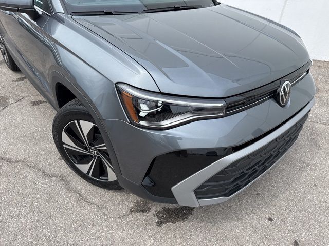 2025 Volkswagen Taos SE