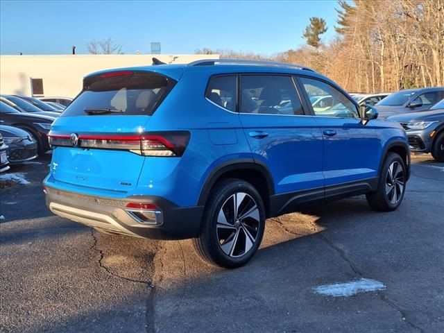 2025 Volkswagen Taos SE