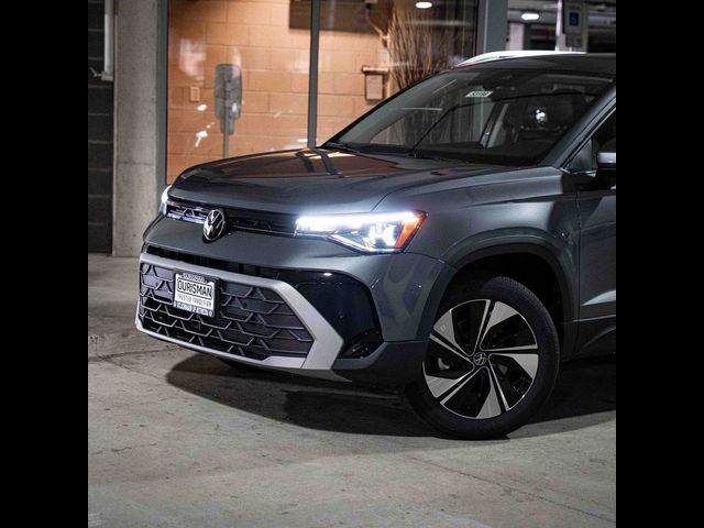 2025 Volkswagen Taos SE