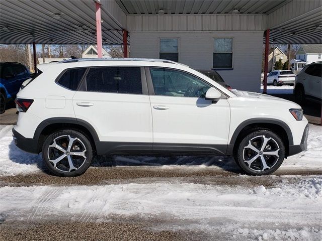 2025 Volkswagen Taos SEL