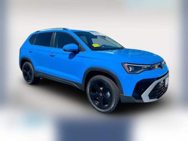 2025 Volkswagen Taos SEL