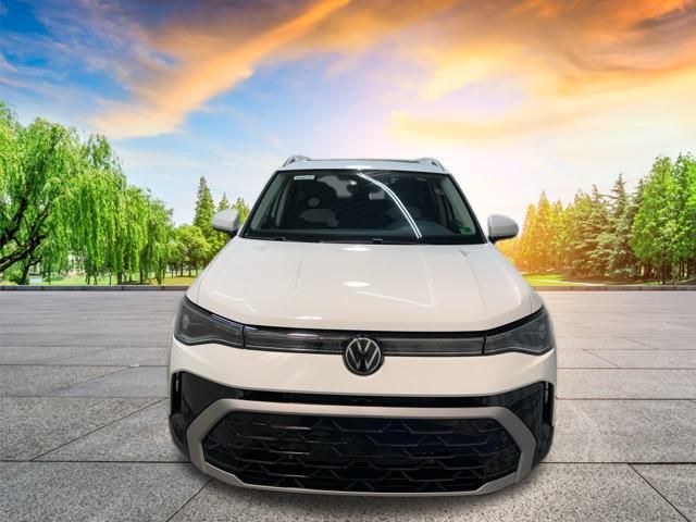 2025 Volkswagen Taos SEL