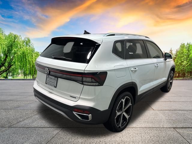2025 Volkswagen Taos SEL