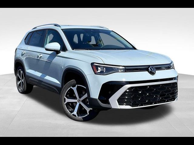 2025 Volkswagen Taos SEL