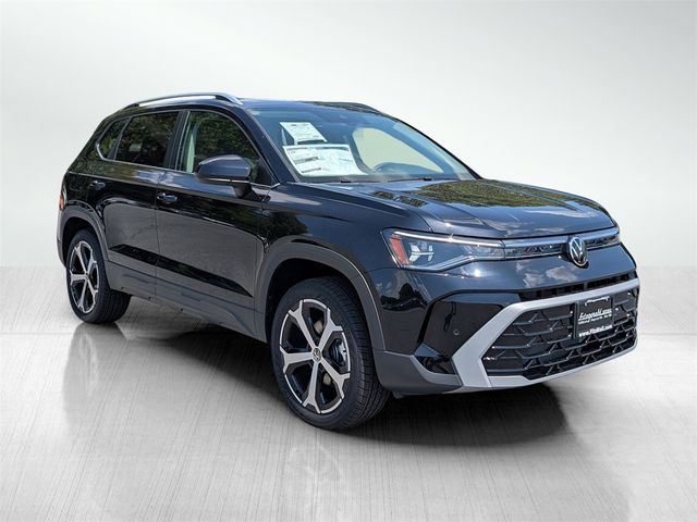 2025 Volkswagen Taos SEL