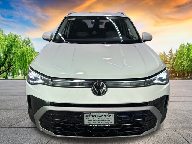 2025 Volkswagen Taos SEL