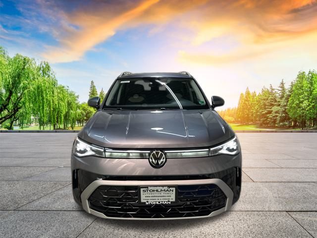 2025 Volkswagen Taos SEL