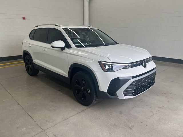 2025 Volkswagen Taos SEL