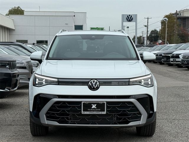 2025 Volkswagen Taos SEL