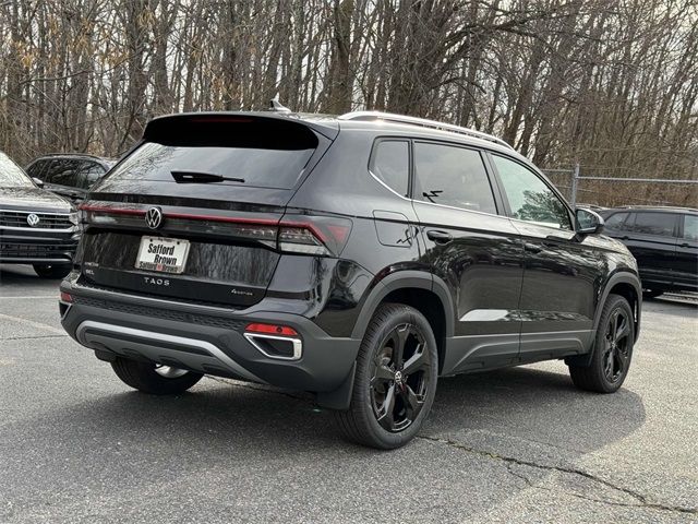 2025 Volkswagen Taos SEL