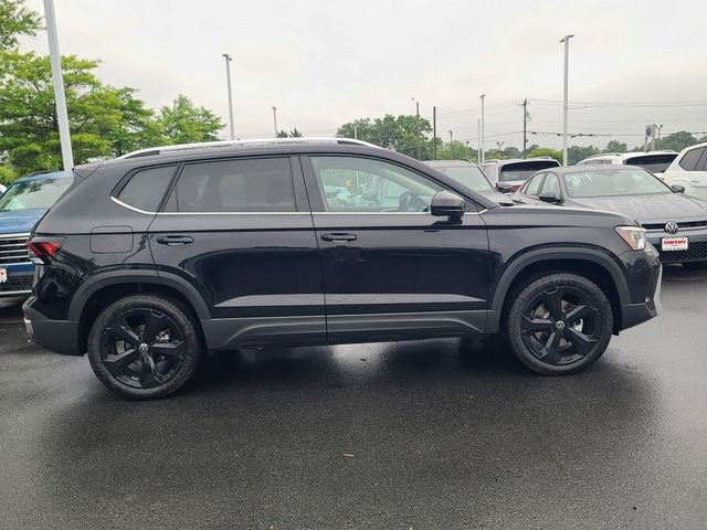 2025 Volkswagen Taos SEL