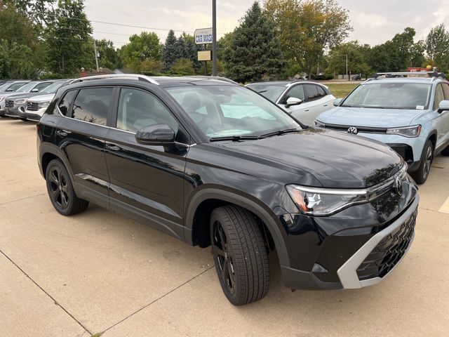 2025 Volkswagen Taos SEL