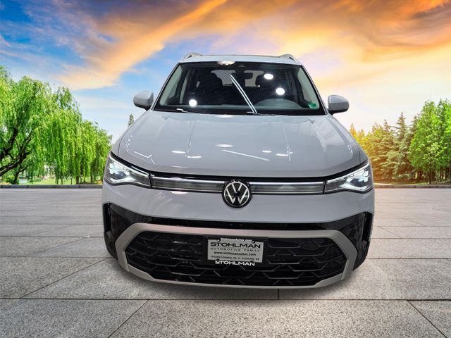 2025 Volkswagen Taos SEL