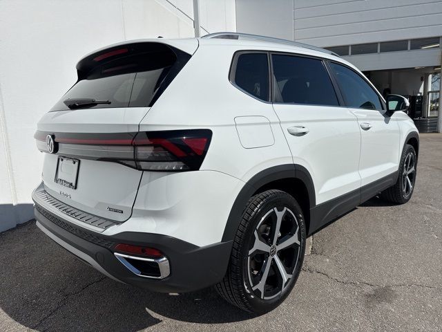 2025 Volkswagen Taos SEL