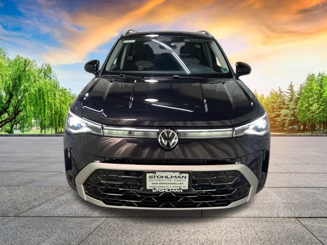 2025 Volkswagen Taos SEL