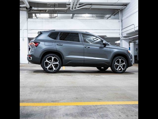 2025 Volkswagen Taos SEL