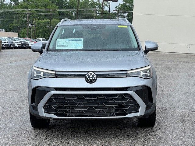 2025 Volkswagen Taos SEL