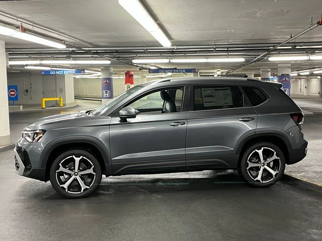 2025 Volkswagen Taos SEL