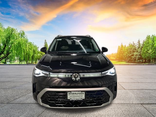 2025 Volkswagen Taos SEL