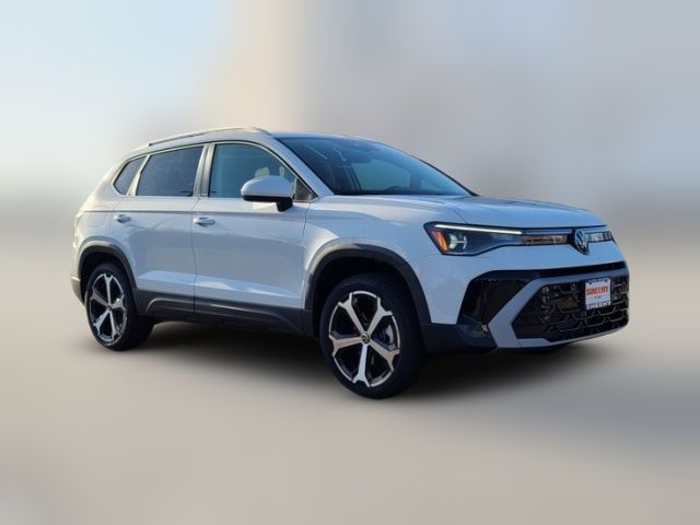 2025 Volkswagen Taos SEL