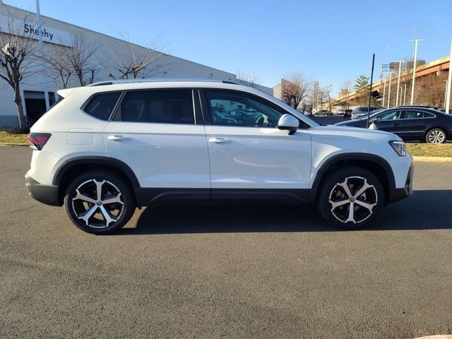 2025 Volkswagen Taos SEL