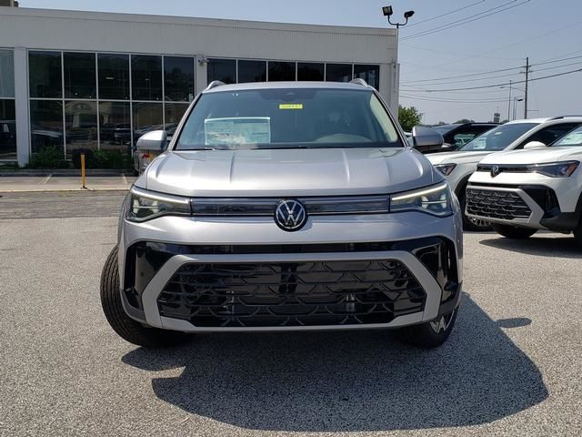 2025 Volkswagen Taos SEL
