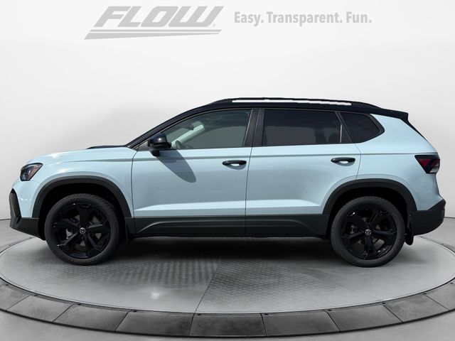 2025 Volkswagen Taos SE Black