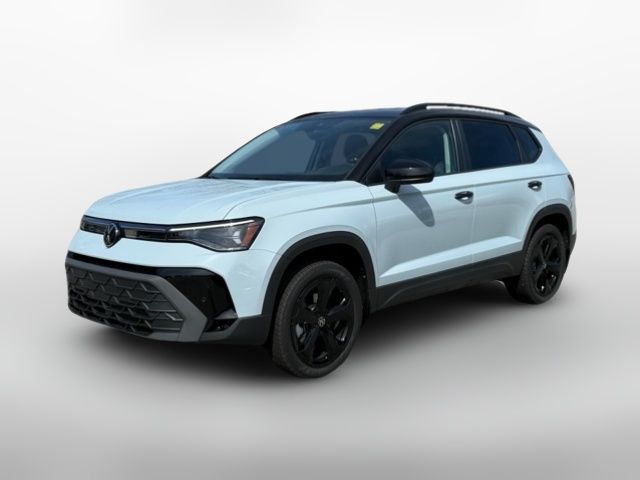 2025 Volkswagen Taos SE Black