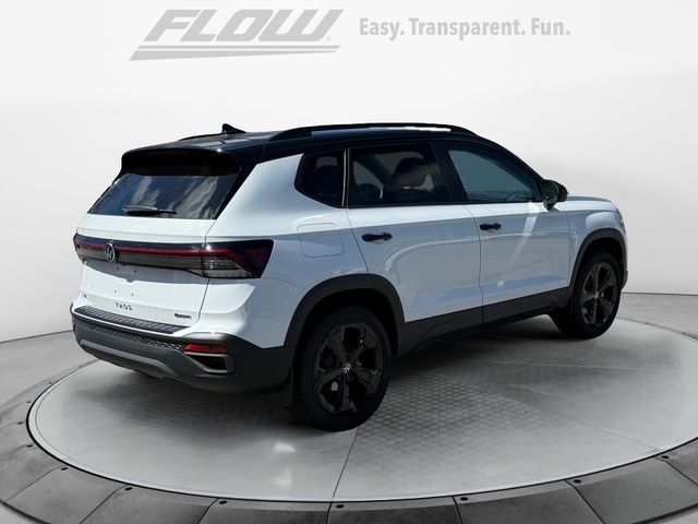 2025 Volkswagen Taos SE Black