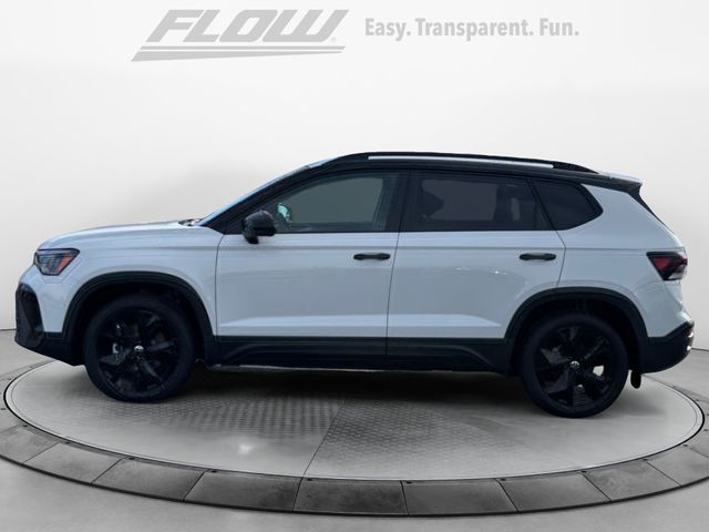 2025 Volkswagen Taos SE Black