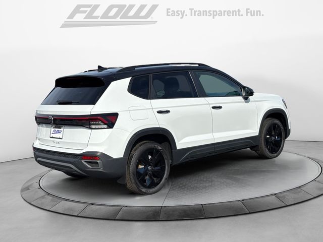 2025 Volkswagen Taos SE Black