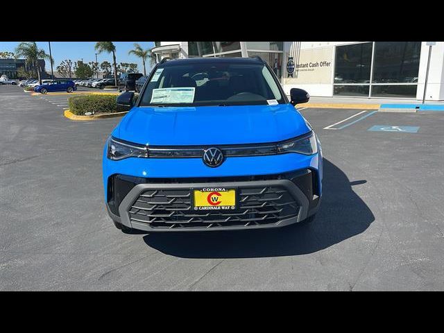 2025 Volkswagen Taos SE Black