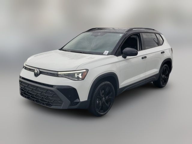 2025 Volkswagen Taos SE Black