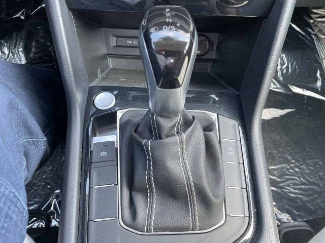 2025 Volkswagen Taos S