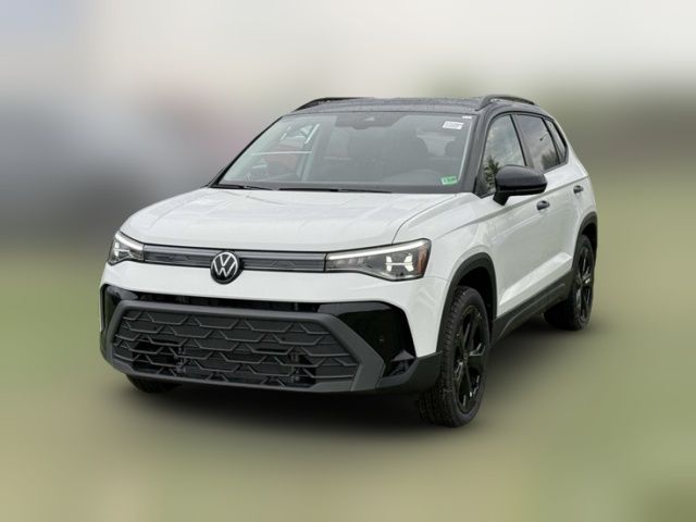 2025 Volkswagen Taos SE Black