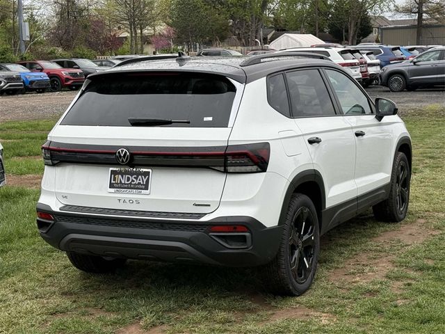 2025 Volkswagen Taos SE Black
