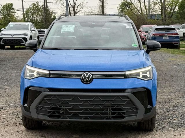 2025 Volkswagen Taos SE Black