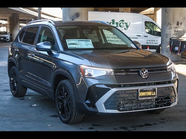 2025 Volkswagen Taos SE