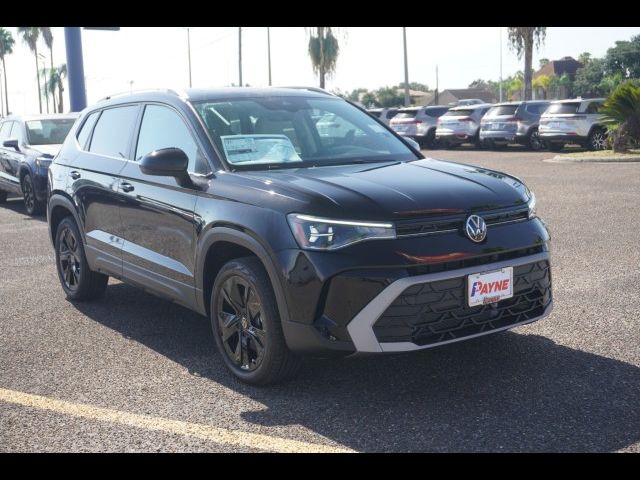 2025 Volkswagen Taos SE