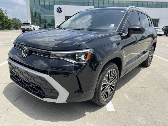 2025 Volkswagen Taos SE