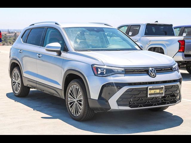 2025 Volkswagen Taos SE