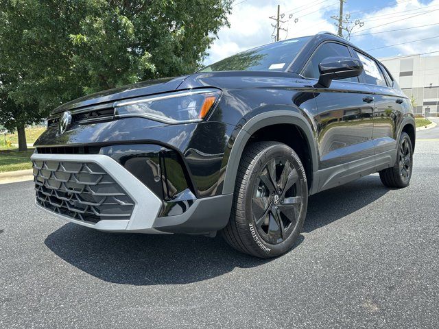 2025 Volkswagen Taos SE